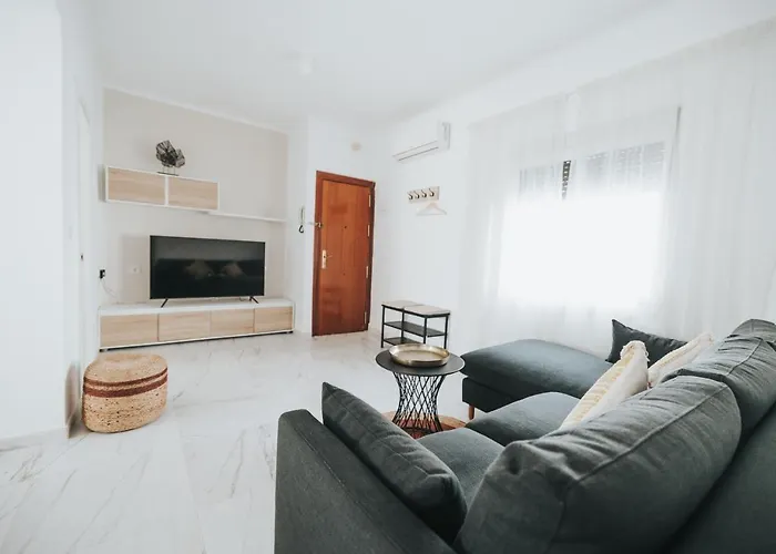 Shiny Nab Super Family Apartment